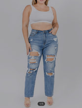 Load image into Gallery viewer, He&#39;s Mine Boyfriend Jeans
