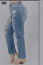 Load image into Gallery viewer, He&#39;s Mine Boyfriend Jeans
